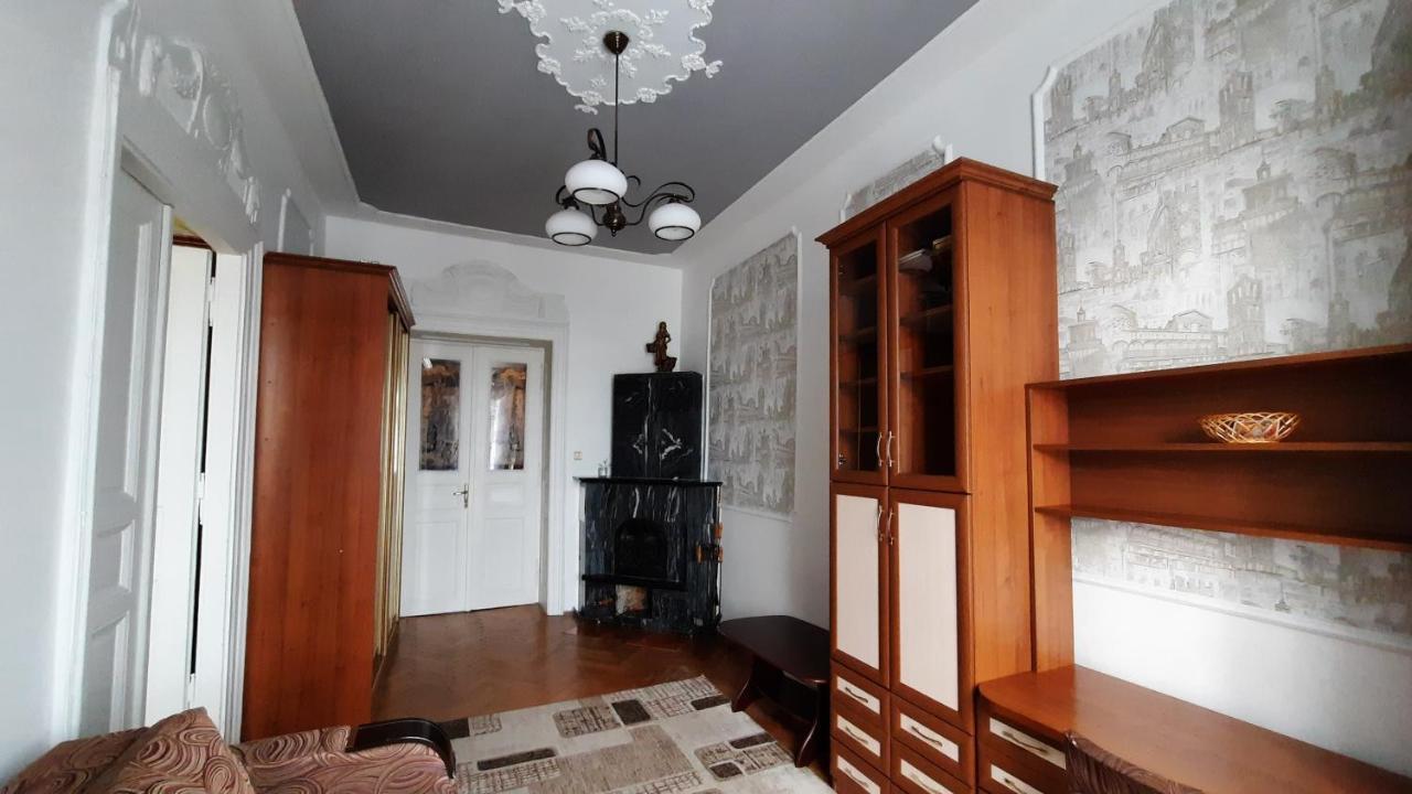 Apartments City Лвив Екстериор снимка