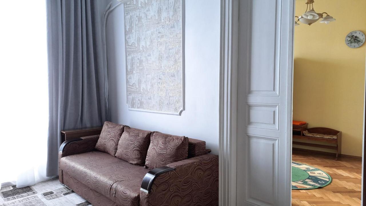 Apartments City Лвив Екстериор снимка