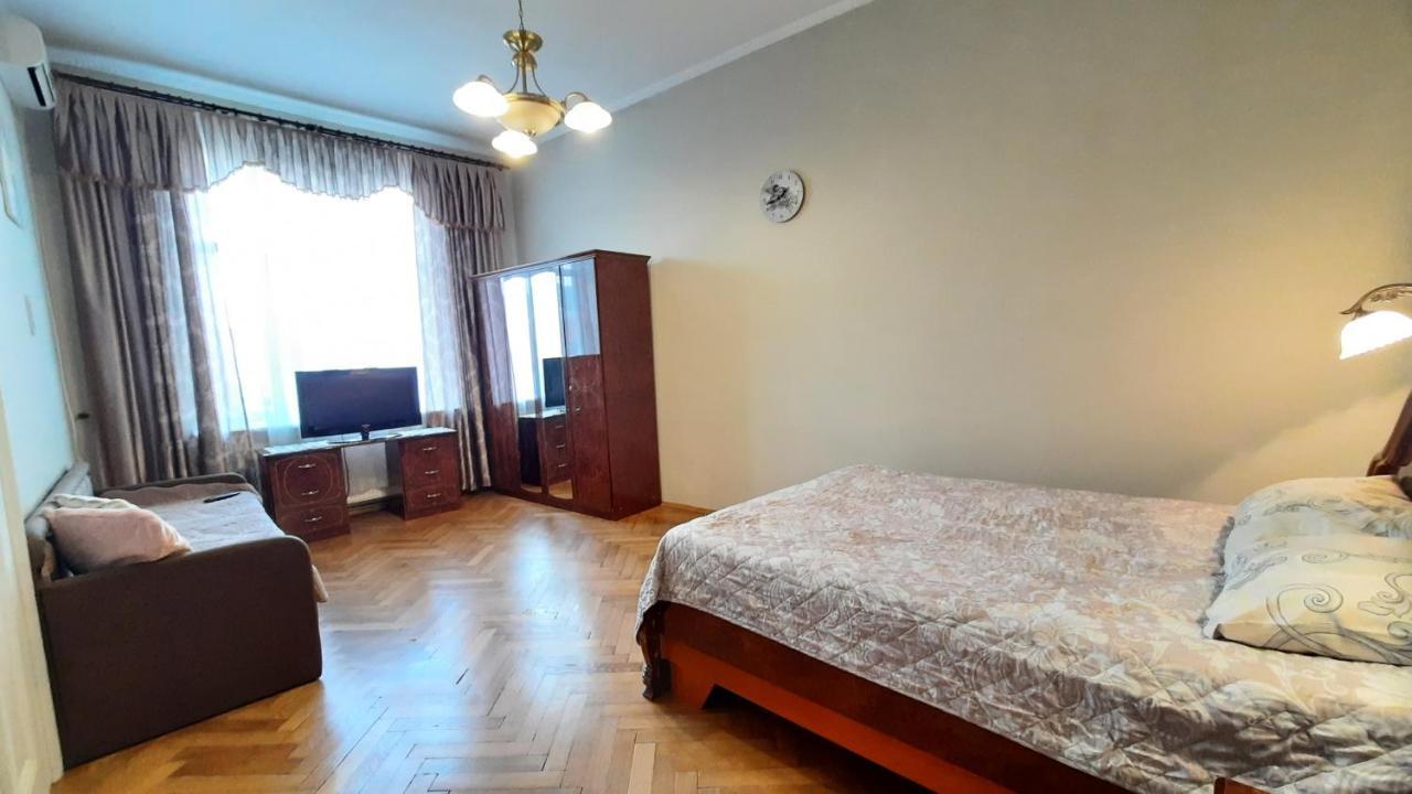 Apartments City Лвив Екстериор снимка